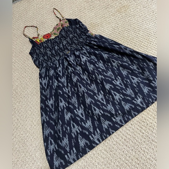 Element | Medium Mini Dress - Picture 5 of 9